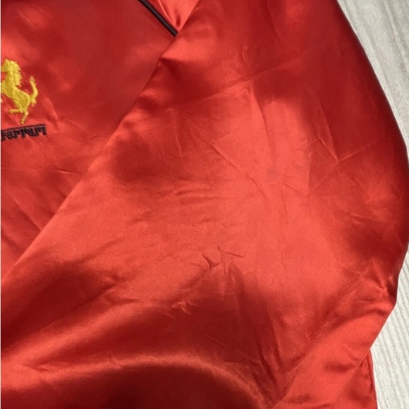 California Size Medium Satin Bomber Style Jacket Red With Ferrari Logo - Picture 8 of 11